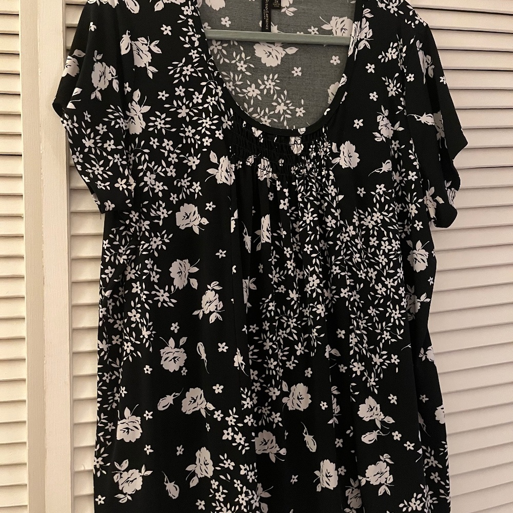 Black and white flowered 3x too